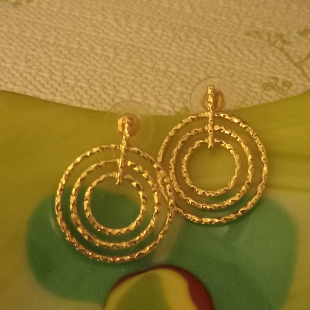 🥰 5/$25 - Gold Textured Post Earrings